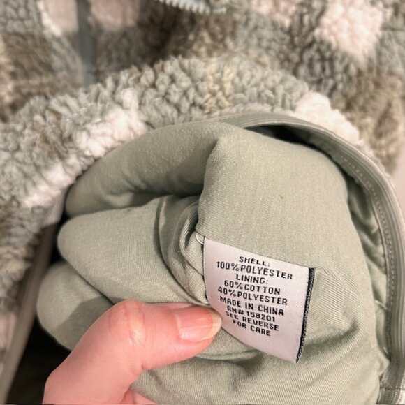 Angel Kiss Sage Green Plaid Sherpa Quarter Zip Pullover Size Medium - Picture 6 of 7